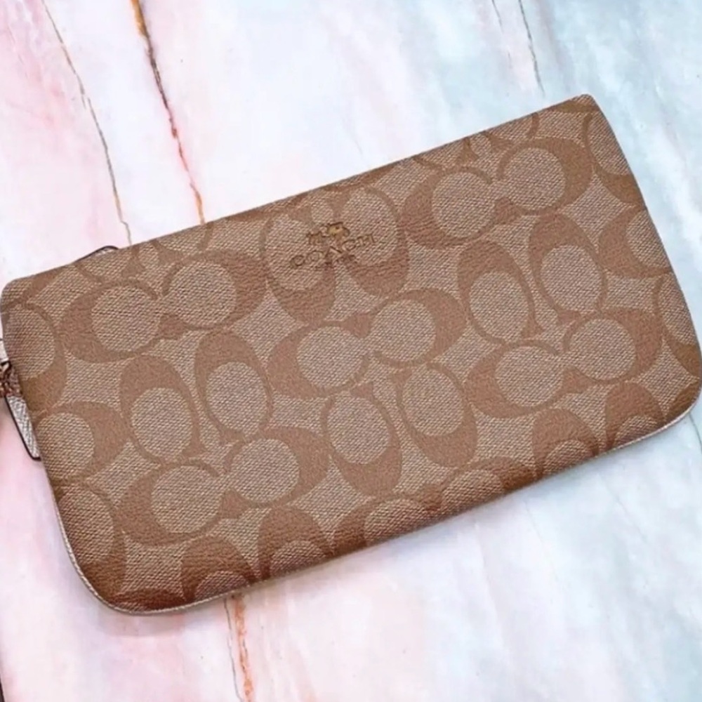 Nwot 💚Auth Coach Signature Large Top Zip Wristlet Wallet Khaki/Platinum - Picture 5 of 8